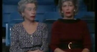 Furia madura de oficina con grandes tetas martilla señoras lesbianas xxx el culo