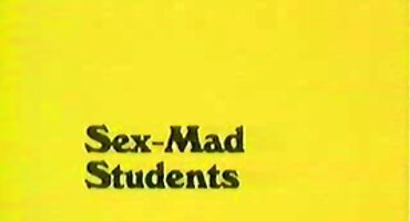 Dos chicas se acomodan en la cama y brillan videos porno señoras mexicanas con encanto