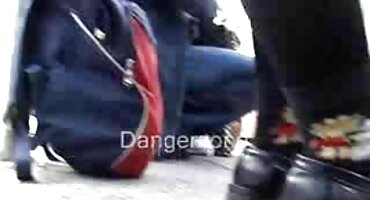 Recibí instrucciones sexuales y está lista señoras casadas follando para follar con un hombre