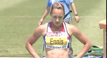 Pa firmato barbudo se inscribió videos porno con señoras para un masaje porno a un bu Bd