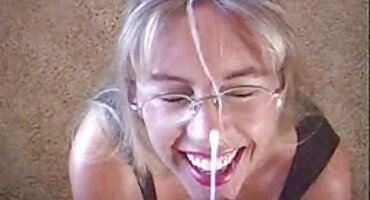 Masajista señoras porno mexicanas atrapada monta la polla de un visitante satisfecho