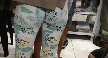 El doctor plantó a una rubia tetona sobre una videos porno de señoras calientes gran polla