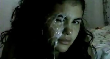 Durante el Anal de la juventud rusa, un enorme falo acaba de entrar en una porno de señoras cavidad estrecha