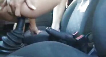 En prisión, la niña videos porno de señoras sexis complació al hombre con sexo sucio tras las rejas