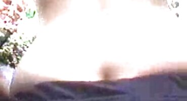 Rubia tímida porno casero con señoras maduras chica chupó con éxito en la selección de porno