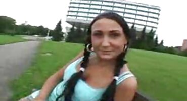 Macho grandilocuente folla con avidez el coño de una chica con señoras culonas cachondas una polla enorme