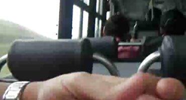 Pelirroja con curvas en sesión de ero está orgullosa de sus grandes tetas cojiendo señoras mayores