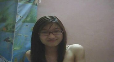 Enfermera seductora en un vestido picante sedujo al señoras maduras porno paciente