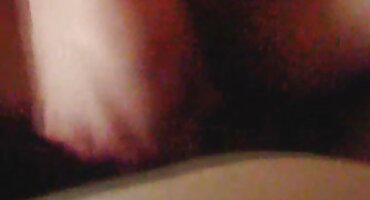 Pon a una asiática Tetona al estilo perrito y la folla con avidez por señoras velludas detrás