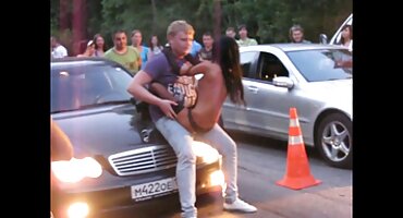 Chica rusa con el culo porno de señoras encajado después de una buena mamada