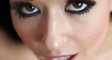 Beben alcohol en la cocina y se levantan a su vez con cáncer videos caseros de señoras frente al niño