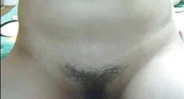 Mamadas señoras españolas porno informales garabateando alegremente a un negro con gafas