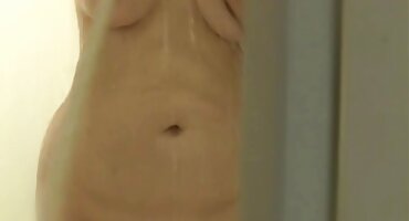 Coño despiadadamente perforado de una asiática peliculas porno de señoras maduras a prueba de fallas en medias negras