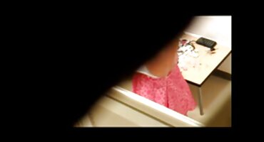 Chica rusa deja que señoras de 30 xxx su novio folle duro por el culo