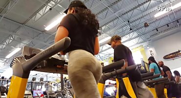 Estudiantes rusos follan sin parar frente a la porno de señoras con jovenes cámara