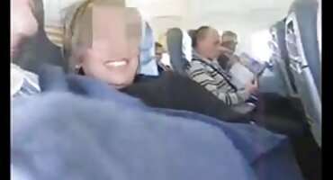 Me follé señoras borrachas teniendo sexo a la chica en el coño peludo y cambié a follar el ano