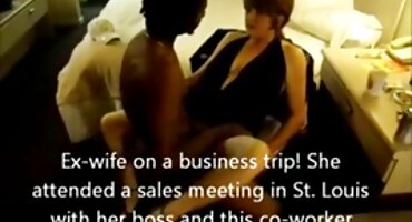 Hermanastra de pelo oscuro porno culonas señoras con ojos brillantes hizo POV incesto